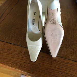 NEW ST JOHN, beige/ivory, 1.5" heel